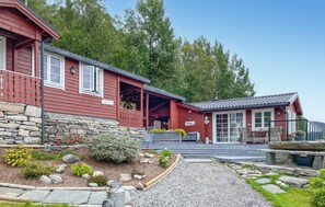 Exterior - Stunning home in Lavik (Lavik)