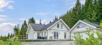 Pet friendly home in EidsvÄg i Romsdal