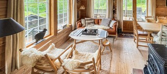 4 bedroom gorgeous home in Tjørhom