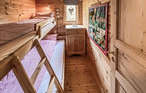 4 bedrooms