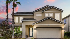 Exterior - Luxury 5bed Villa with Complimentary Pool Heating (Kissimmee)