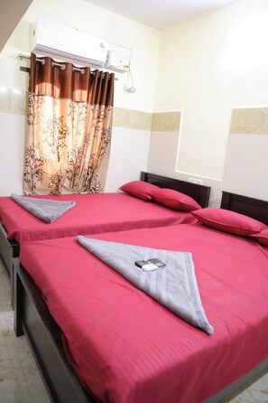 2 bedrooms, iron/ironing board, WiFi - Sk homes Pallavaram (Chennai)