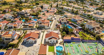 Solar do Castelo Villa with Pool