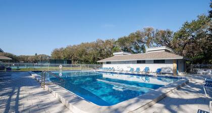 Relaxing Beach Villa | Walk to Ocean + 3 Pools, Tennis & Trails