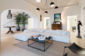 TV - Villa Pozzillo with private pool - My Rental Homes (Acireale)