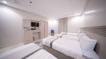 Habitación | Minibar, tabla de planchar con plancha, wifi gratis y ropa de cama