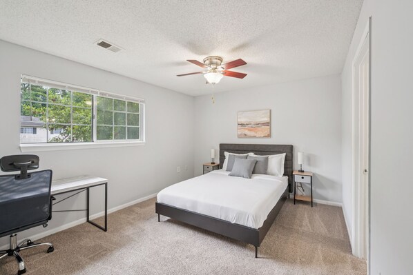 2 bedrooms, desk, iron/ironing board, travel crib