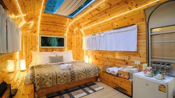 Romantic Mobile Home | Free WiFi
