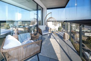 Exclusive Apartment, 2 Bedrooms, Balcony, Sea View | Balcony