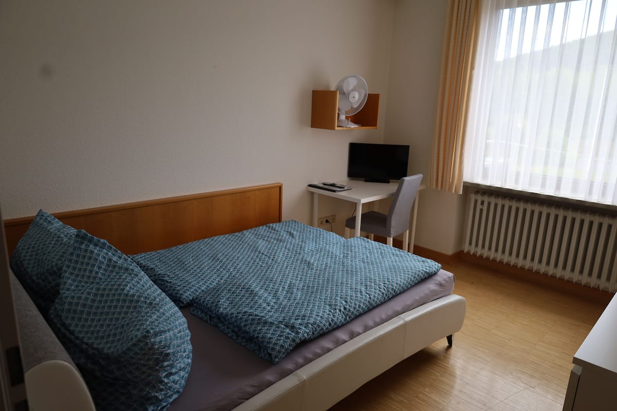 Double Room | Desk, free WiFi