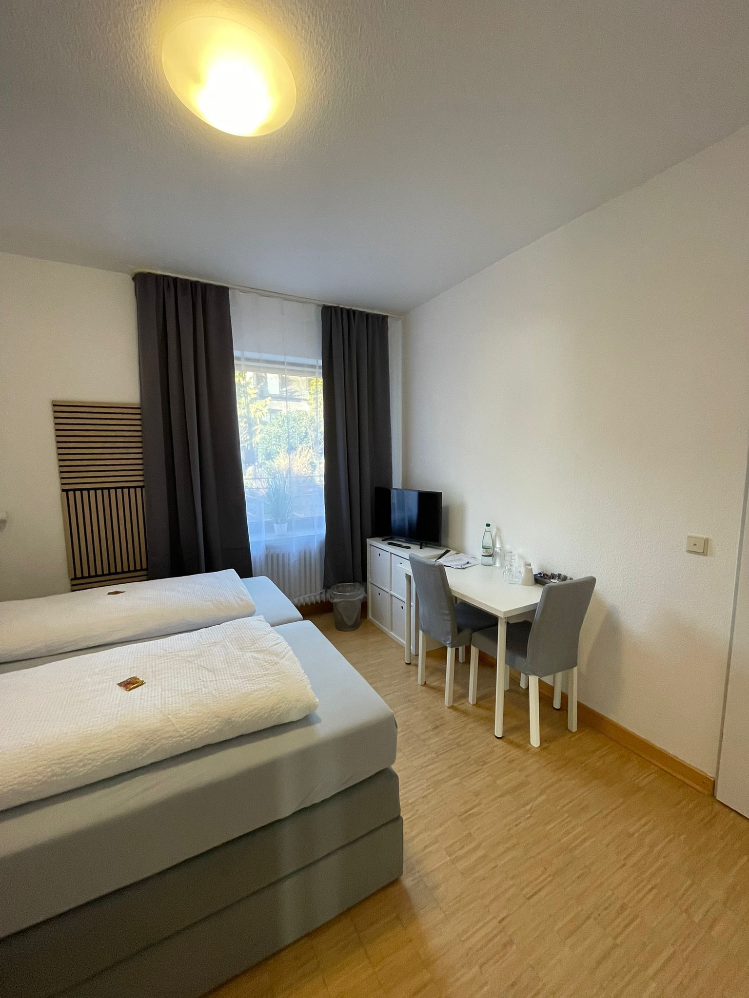 Double Room | Desk, free WiFi
