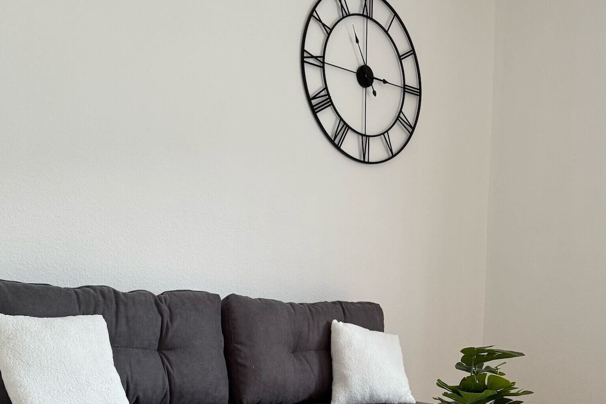 Suite | Desk, free WiFi