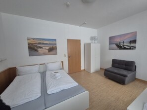 Business-Doppelzimmer | Schreibtisch, kostenloses WLAN