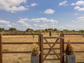 Miscellaneous - The Little Loft (Burford)