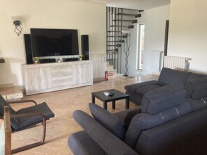 Téléviseur, chaîne audio