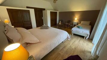 5 chambres, Wi-Fi gratuit, draps fournis