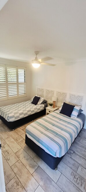2 quartos, Wi-Fi de cortesia, roupa de cama