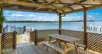 Lovely Iluka! Come whale spotting! Boat ramp, boat parking,barbi, jetty, pool.