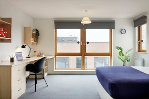 Single Room, Non Smoking | Blackout drapes, free WiFi