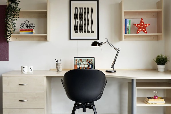 Single Room, Non Smoking | Blackout curtains, free WiFi
