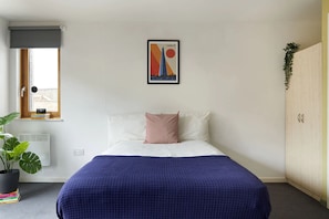 Single Room, Non Smoking | Blackout curtains, free WiFi