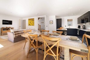 Dining - Overwater Point – 2-Bed River View Apartment at Tors Park (Lynmouth)