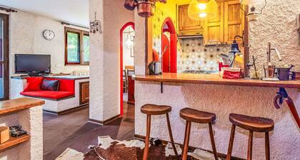 Bel appartement pour 5 personnes avec WIFI, TV, terrasse et animaux admis