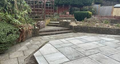 40 Gloddaeth View