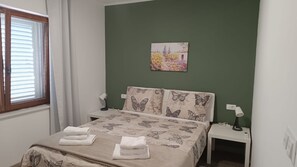 Strykejern/-brett, wi-fi (inkludert) og sengetøy