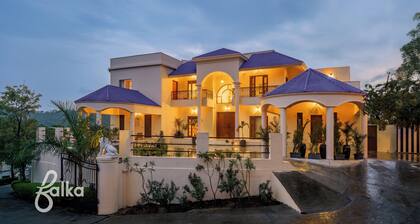 Palatial Pool Villa in Udaipur 5 Bedrooms of Bliss