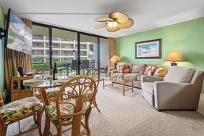 Smart TV - Sugar Beach 106 - Ground Floor next to the 5 Miles of Sandy Beach (Kihei)