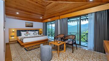Anand Kutir (Cottage with Veranda) | In-room safe, desk, blackout drapes, iron/ironing board