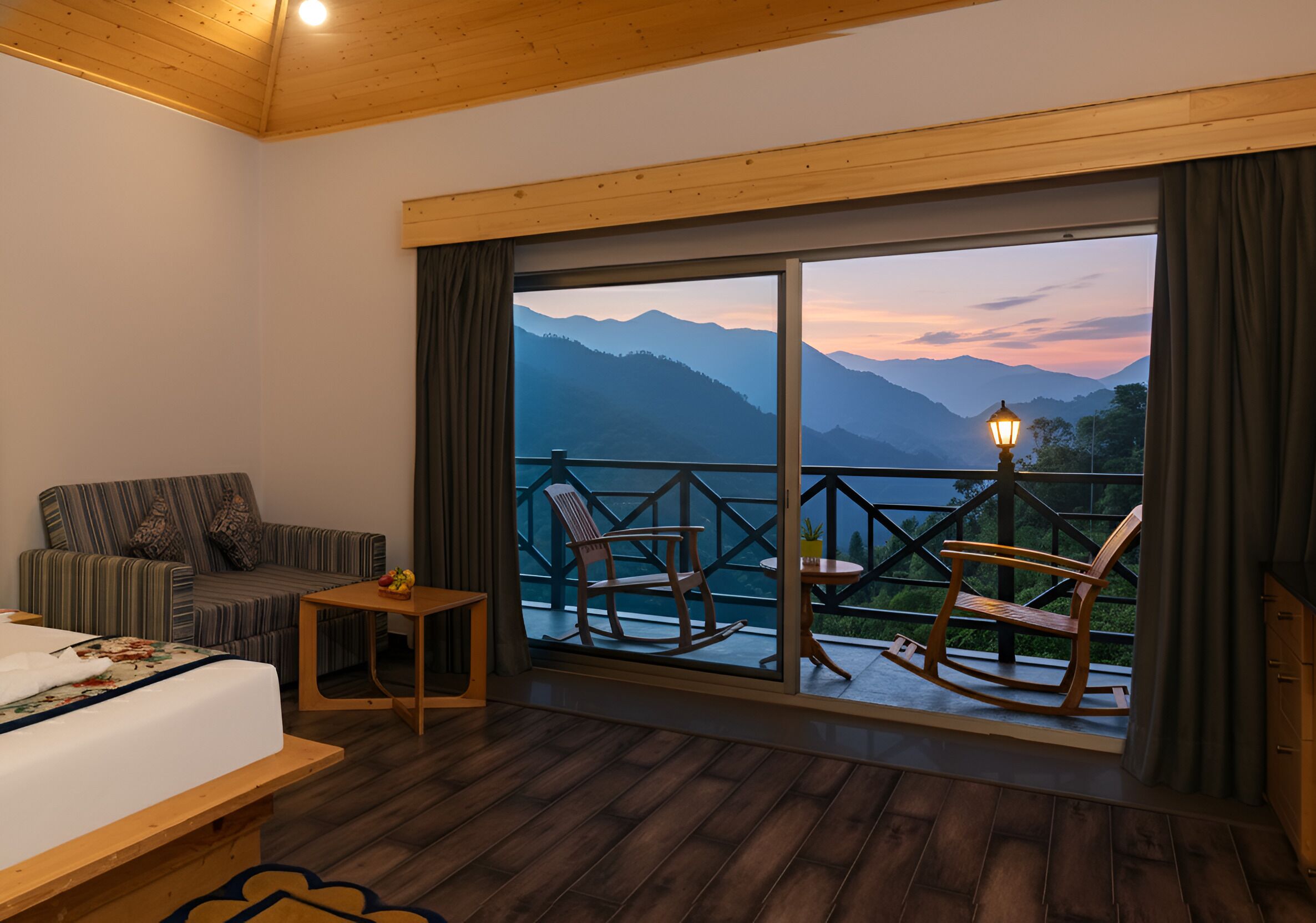 Van Rekha (Luxury Forest Treeline Room with Private Balcony) | Mountain view
