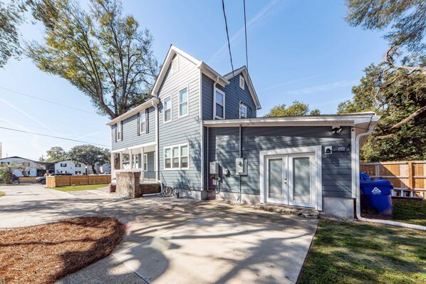 Exterior - The Beacon (North Charleston)