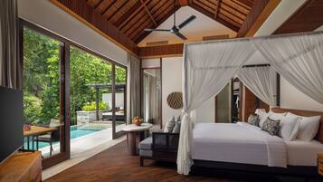 In-room safe, desk, iron/ironing board, free WiFi