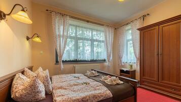 Quadruple Room, Garden View | Iron/ironing board, free WiFi, bed sheets
