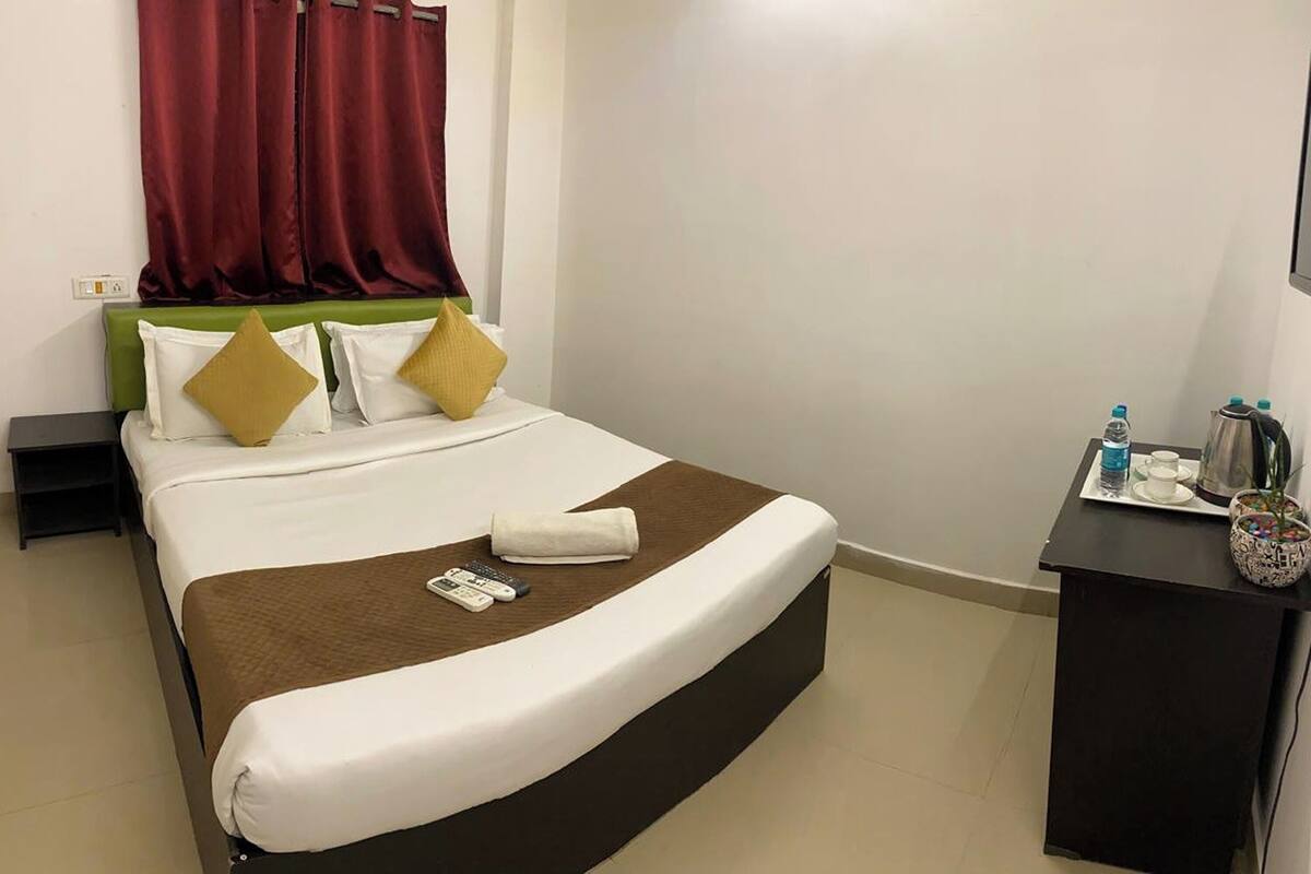 Standard Room | Free WiFi, bed sheets