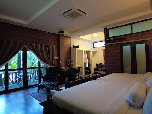 Villa D'Acqua Homestay