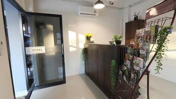 Pintu masuk hartanah