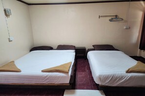 豪華三人房, 空調 | 免費無線上網、床單