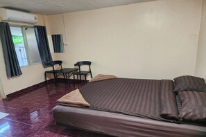 Chambre Deluxe, 1 grand lit, climatisation