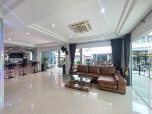 Restaurant - W-9 Hotel (Pattaya)