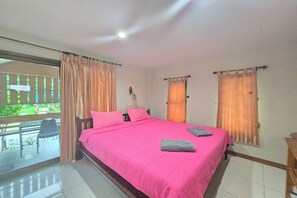Villa | Desk, free WiFi, bed sheets - Phaiboon Hotel & Resort (Pak Chong)