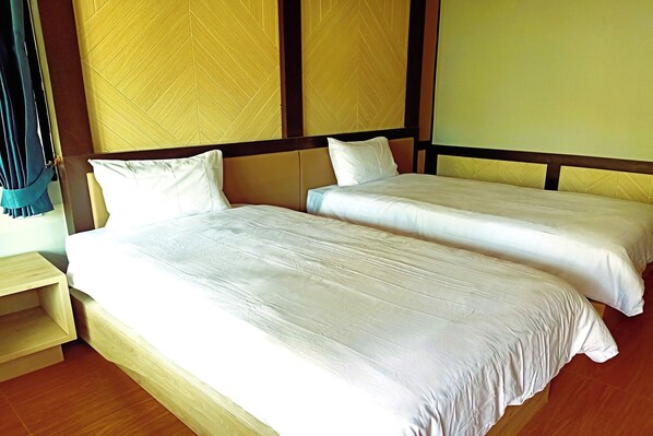Desk, free WiFi, bed sheets