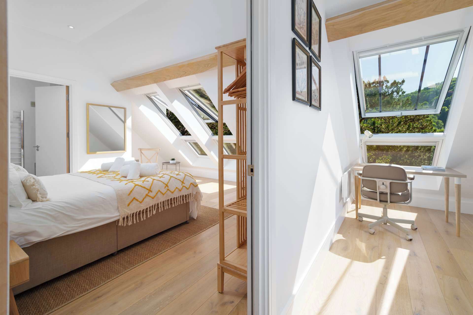 3 chambres, fer et planche à repasser, Wi-Fi, draps fournis