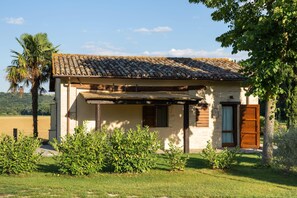 Exterior - Romantic  House Il Narciso (Papiano)