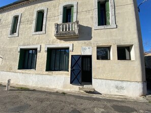 Exterior - Self-contained apartment in village house (Saint-André-de-Sangonis)