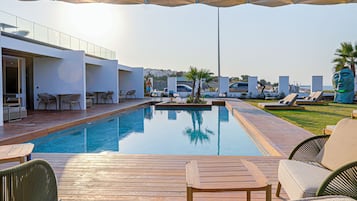 Luxury Stüdyo, Balkon, Havuz Manzaralı | Teras/veranda