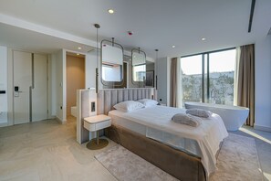 Luxury Studio, Balcony, Pool View | Desk, laptop workspace, free WiFi, wheelchair access