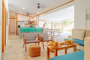 Interior - 2-Villa Combo w/ Private Pools by Beach (Provincia de Puntarenas)